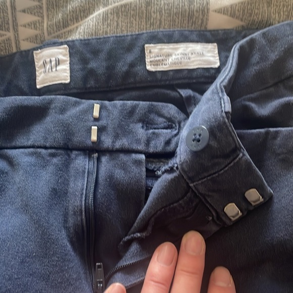 Gap size 8 Signature skinny ankle pants in Navy - Picture 3 of 4